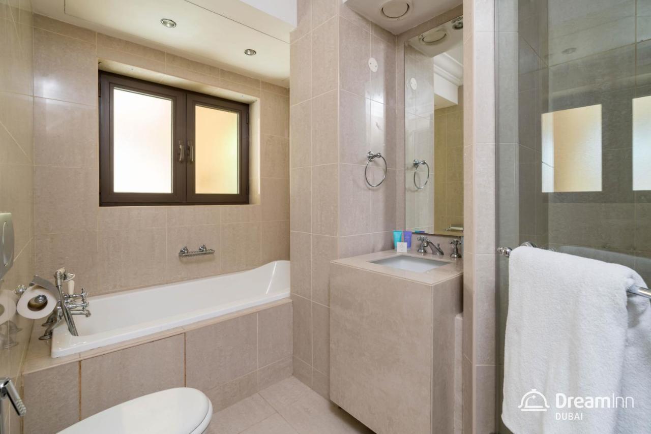 Dream Inn Apartments - Arabian Old Town Дубай Екстериор снимка